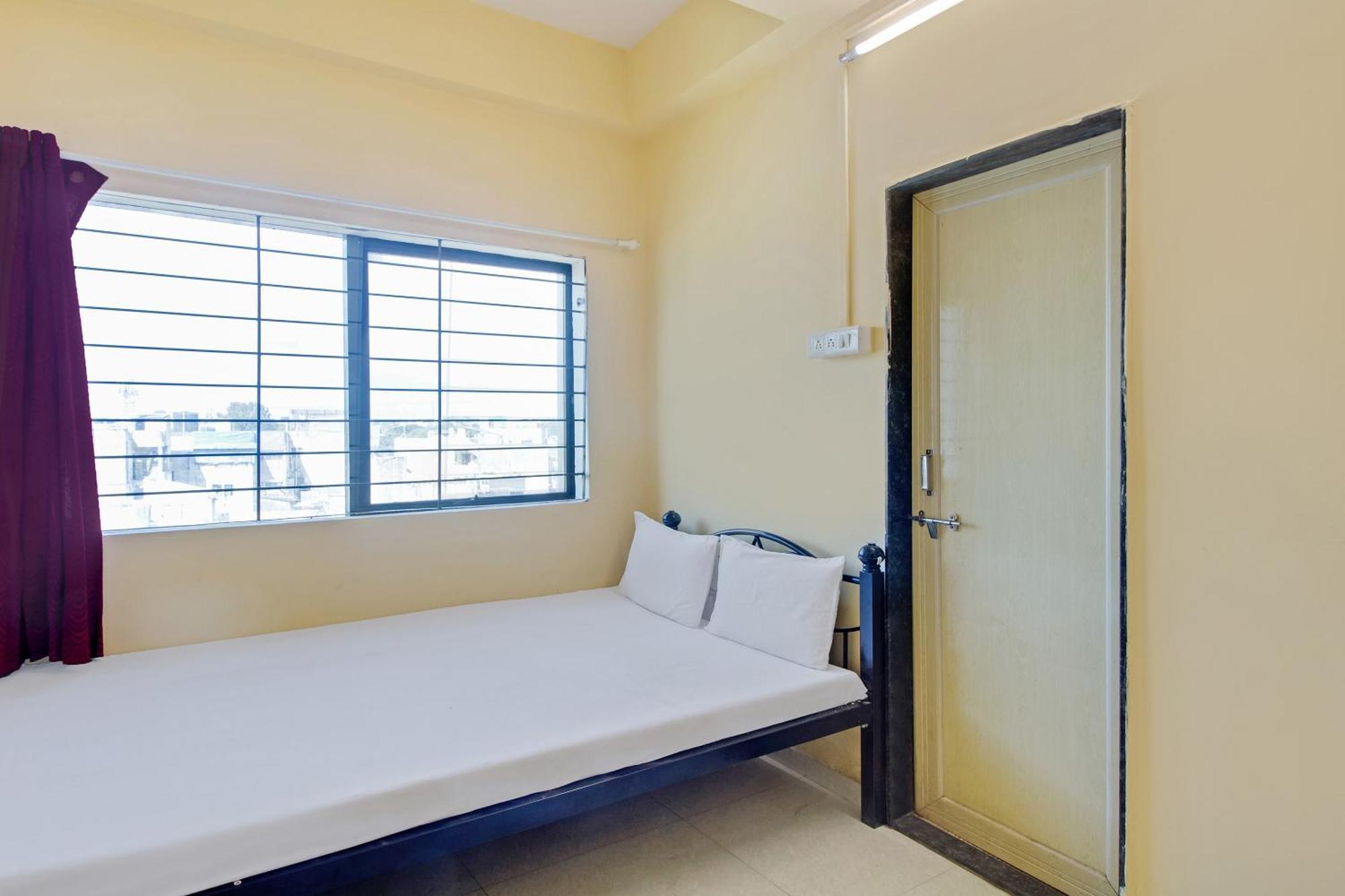 Spot On Sahara Yatri Niwas Kolhapur Exterior foto